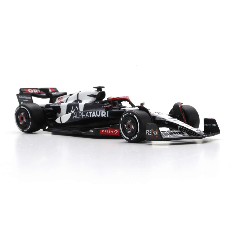 Spark® 1:64 Scuderia AlphaTauri AT04