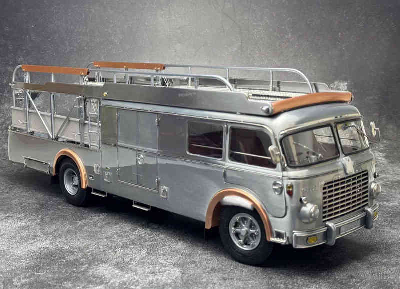 New Custom CMC 1:32 Alloy Toy Car Model