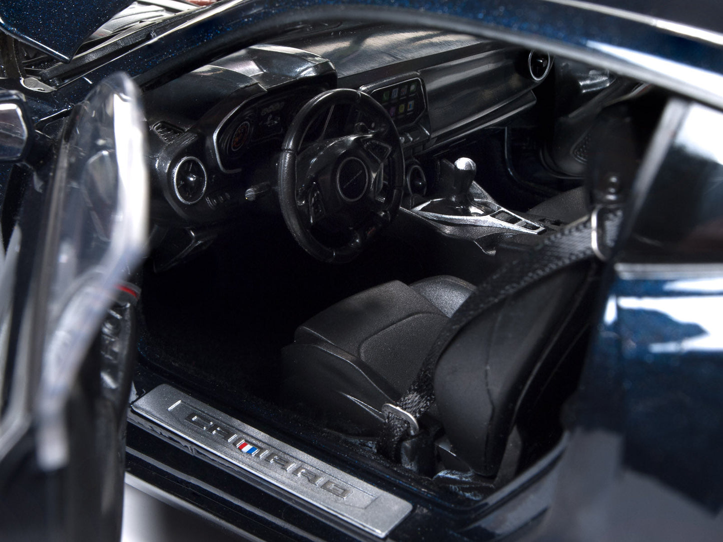 2016 Camaro SS (Celebrating Camaro 50th Anniversary) 1:18 Scale