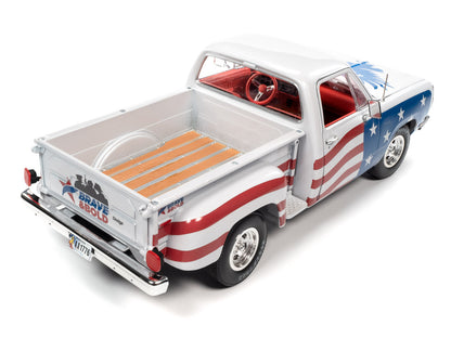 "PRE-ORDER" 1980 Stepside Patriotic Pickup 1:18 Scale (DUE JUNE 2023)