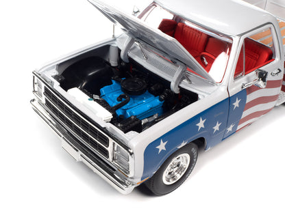 "PRE-ORDER" 1980 Stepside Patriotic Pickup 1:18 Scale (DUE JUNE 2023)